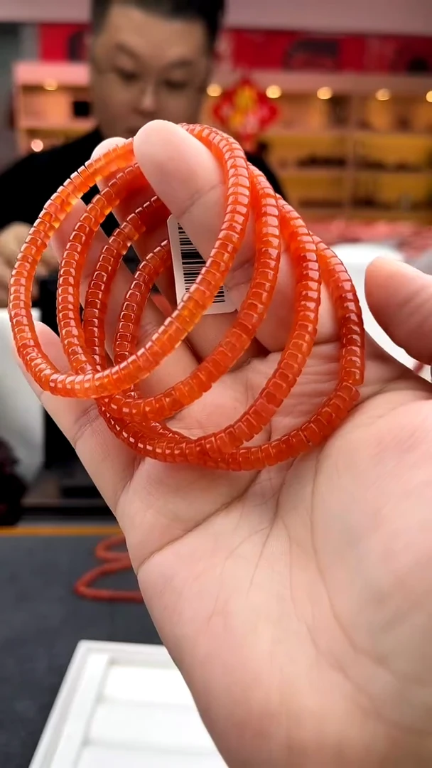 未镶嵌卡5冰红隔片直切单圈-多样性发一件南红玛瑙一件12