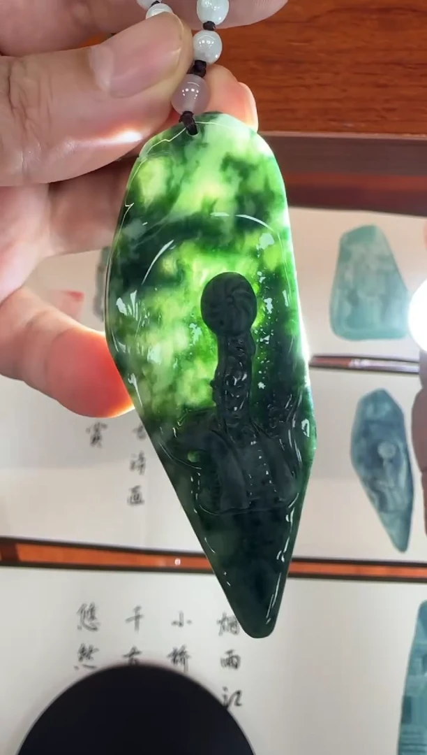 未镶嵌挂件翡翠A货翡翠孤品国雕谢林工