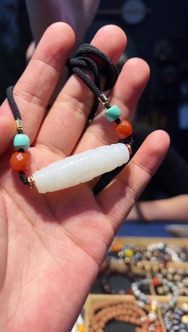 未镶嵌手串和田玉挂饰-小天珠