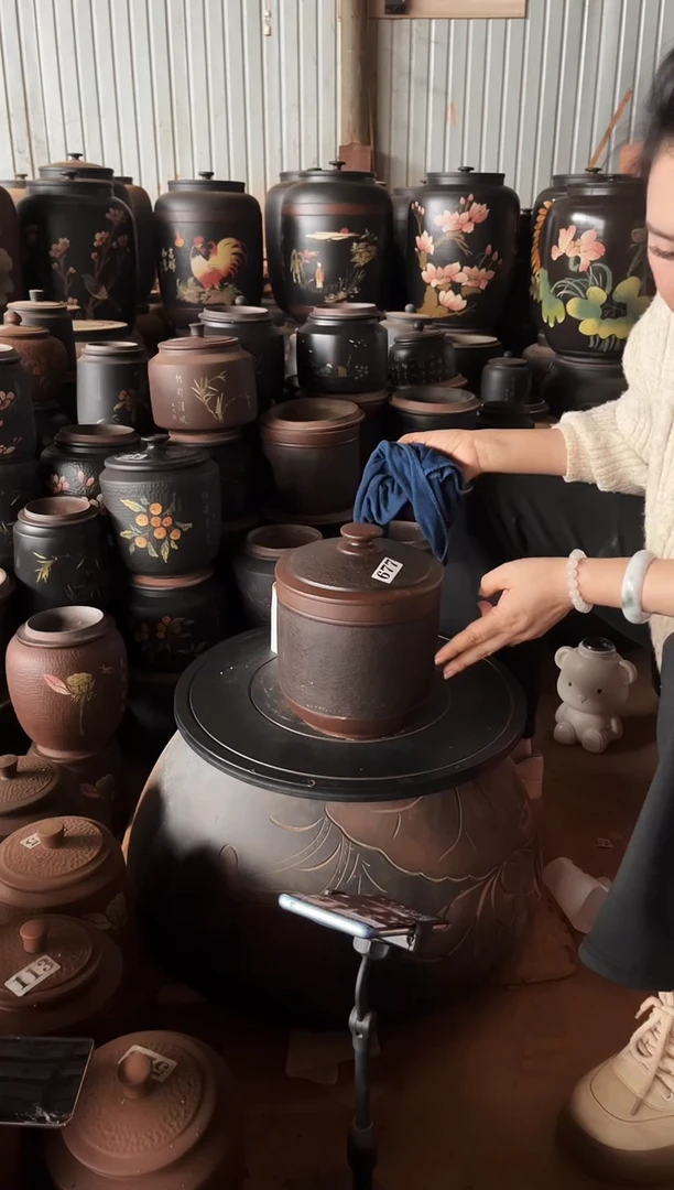 【闪购商品】壶瑕疵茶叶罐 盖子 变形小五饼 677