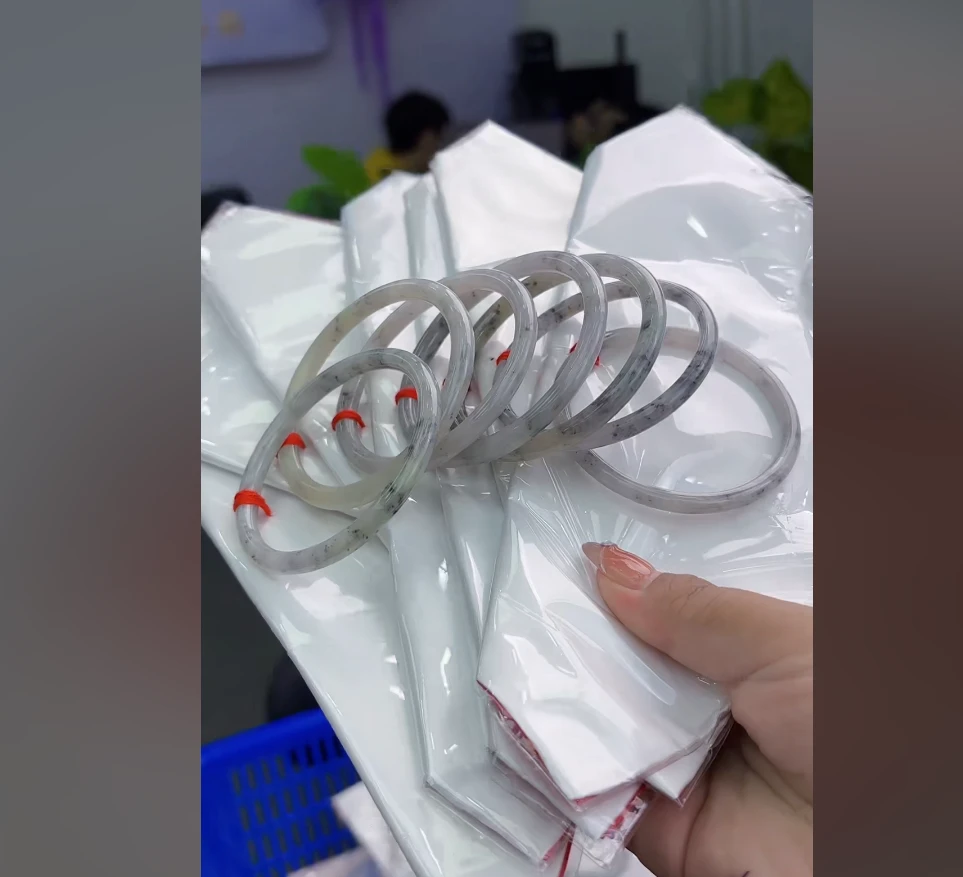 【大李珠宝】翡翠手镯多样性发其一kc---P015