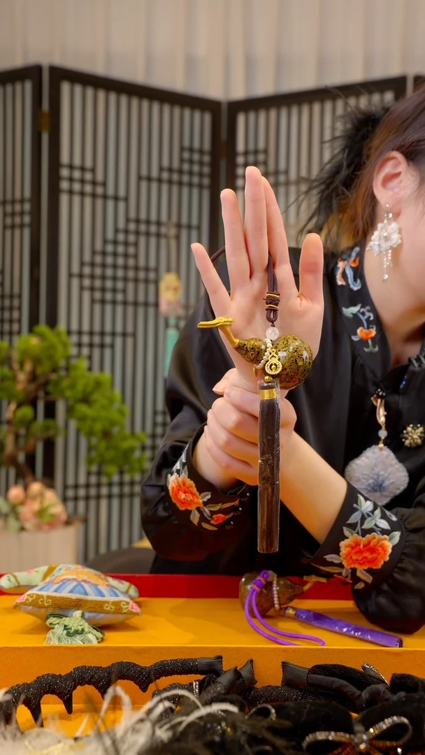 织绣扶*?非遗手工绒花饰品