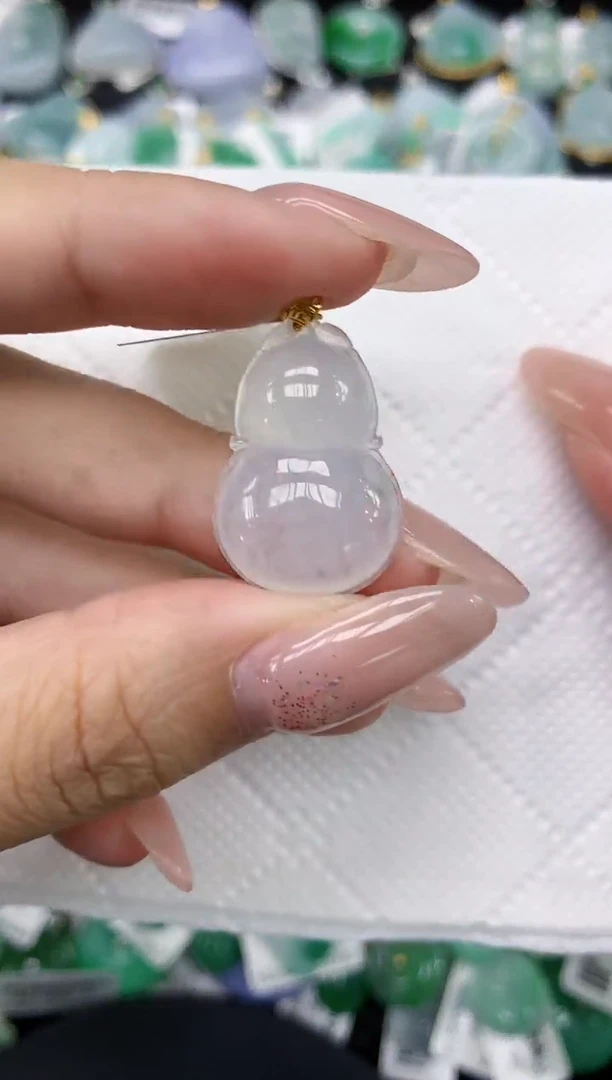 颈饰18K金镶嵌翡翠1111111111