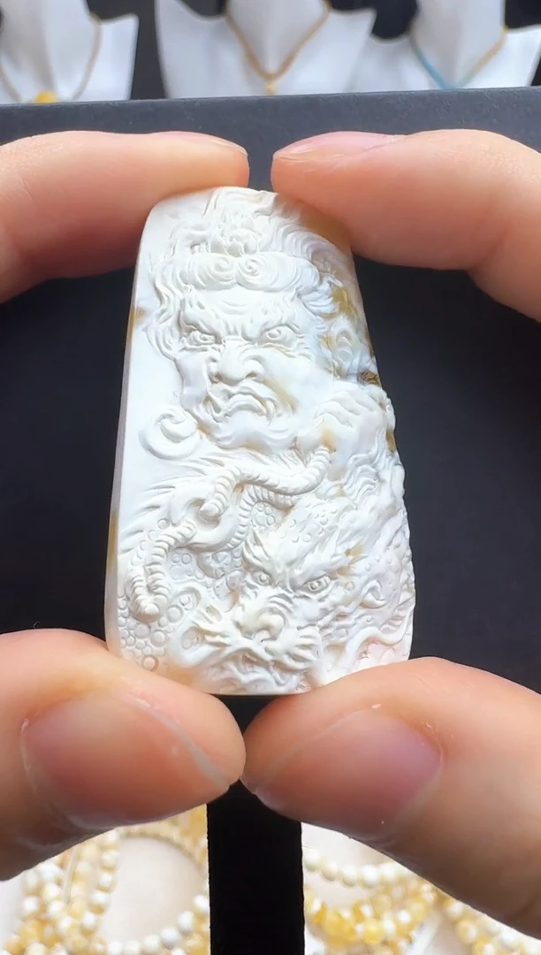 未镶嵌蜜蜡裸石蜜蜡雕刻