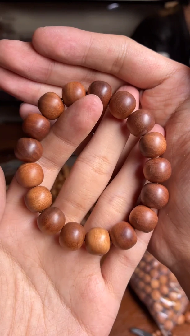 檀香木无事牌印度迈索尔老山檀12*13微瑕