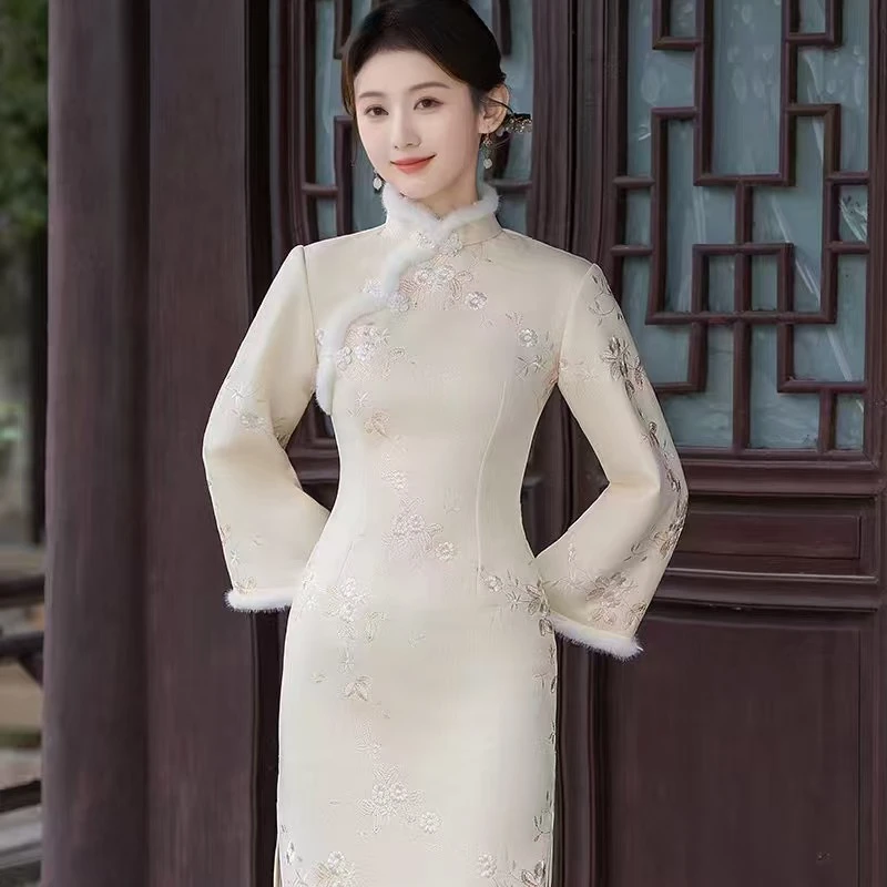 沫姿《浅冬》新中式旗袍2025新款冬季加绒加厚修身显瘦改良日常旗袍