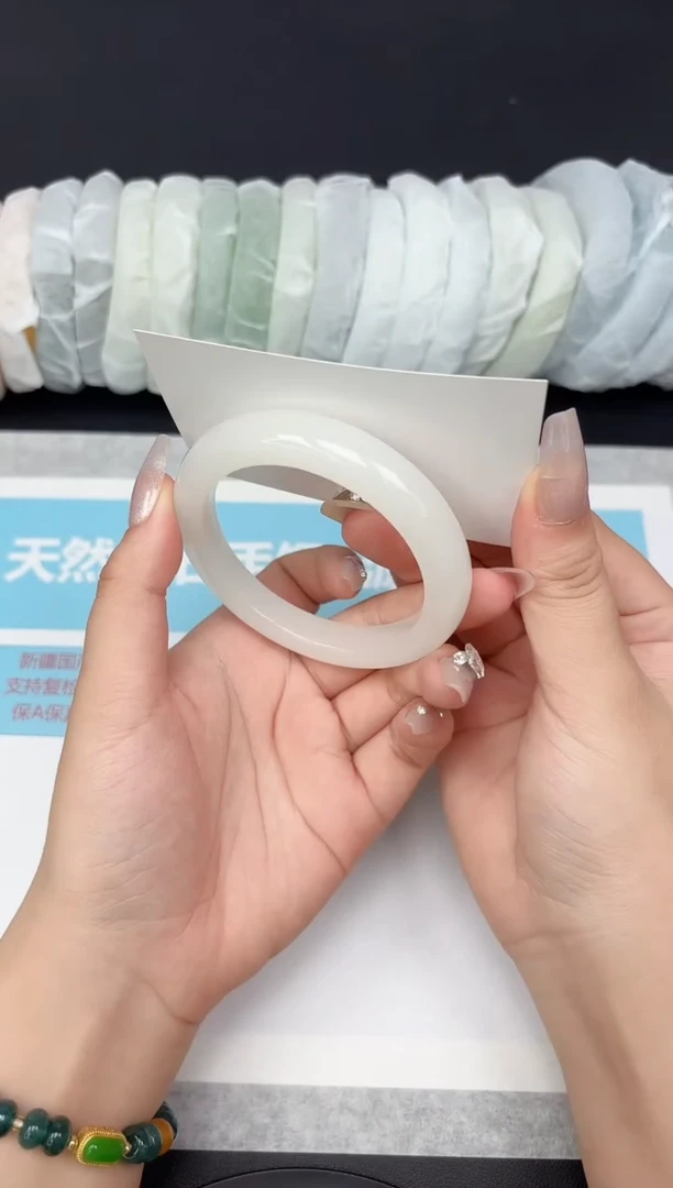 未镶嵌手镯石英质玉86/5859