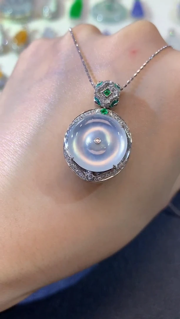 吊坠(不含链)18K金镶嵌翡翠S33 多样性发货一件