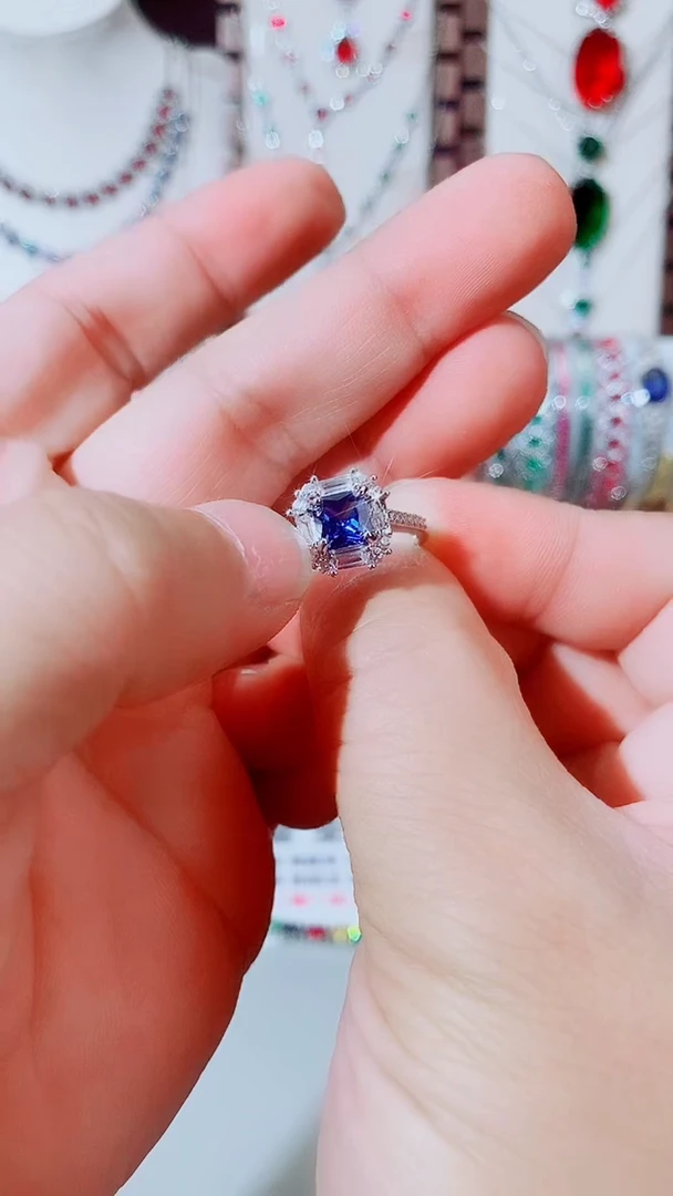 戒指蓝宝石未镶嵌蓝宝石方戒指