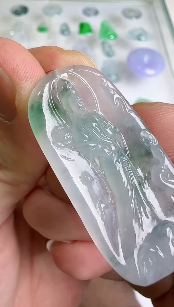 【闪购商品】翡翠吊坠(不含链)未镶嵌