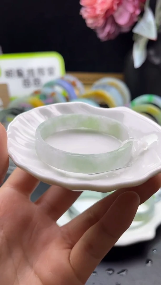 未镶嵌手镯定制翡翠50-51绿底「定制不退不换」