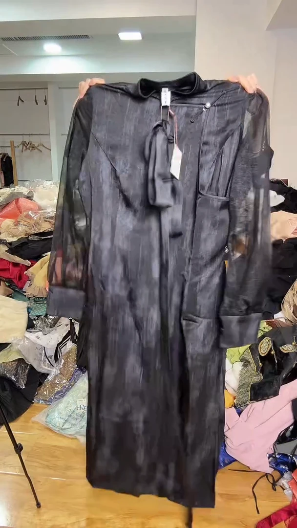 连衣裙       XL码      120-130斤