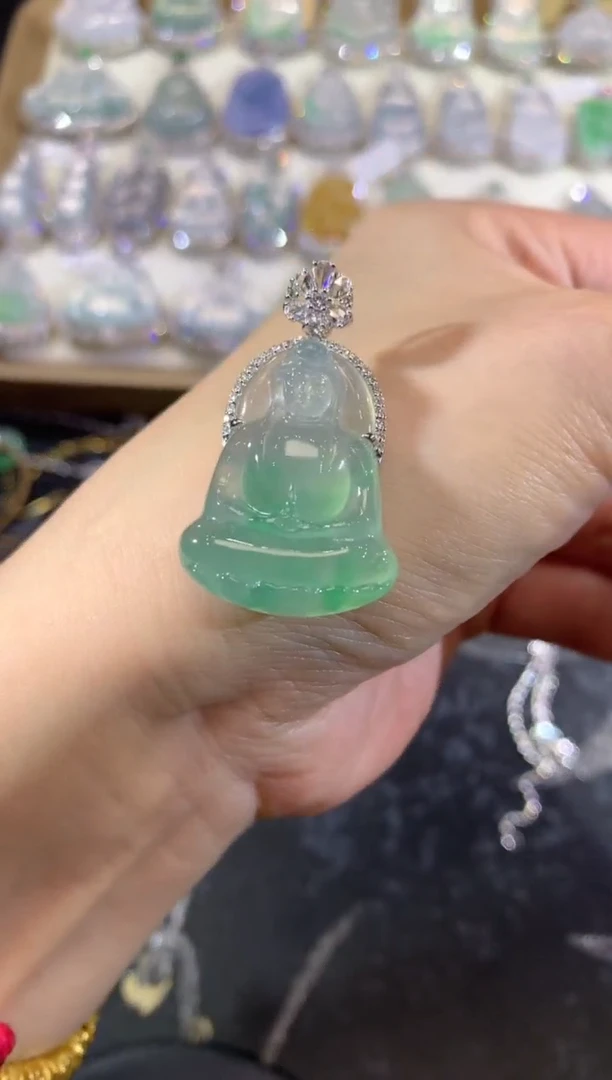 吊坠(不含链)18K金镶嵌翡翠95-观音