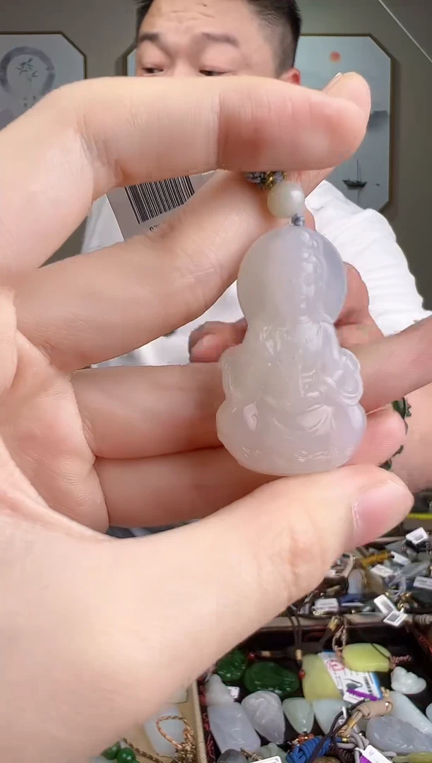 颈饰未镶嵌和田玉一物一证 拍一单发一个