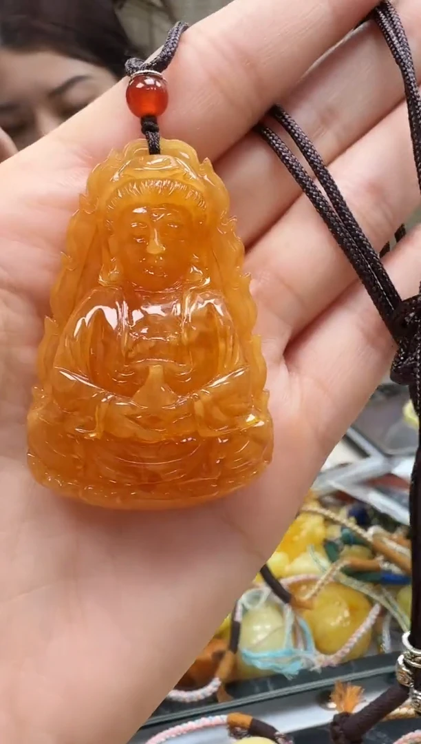 裸石琥珀未镶嵌如图