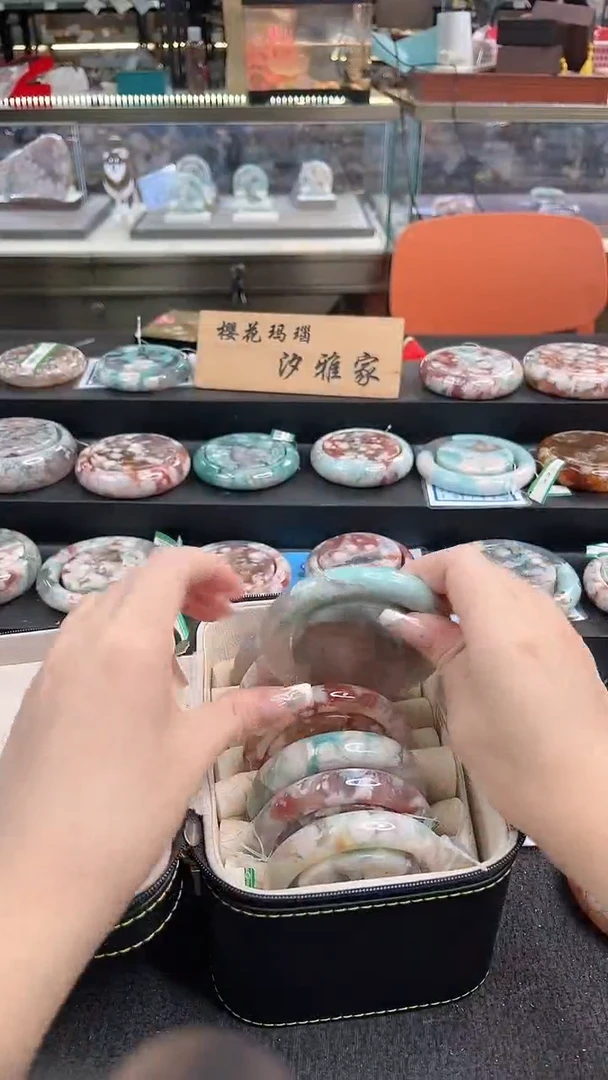 未镶嵌手镯石英质玉尘*丷圈口（赠品镯心）