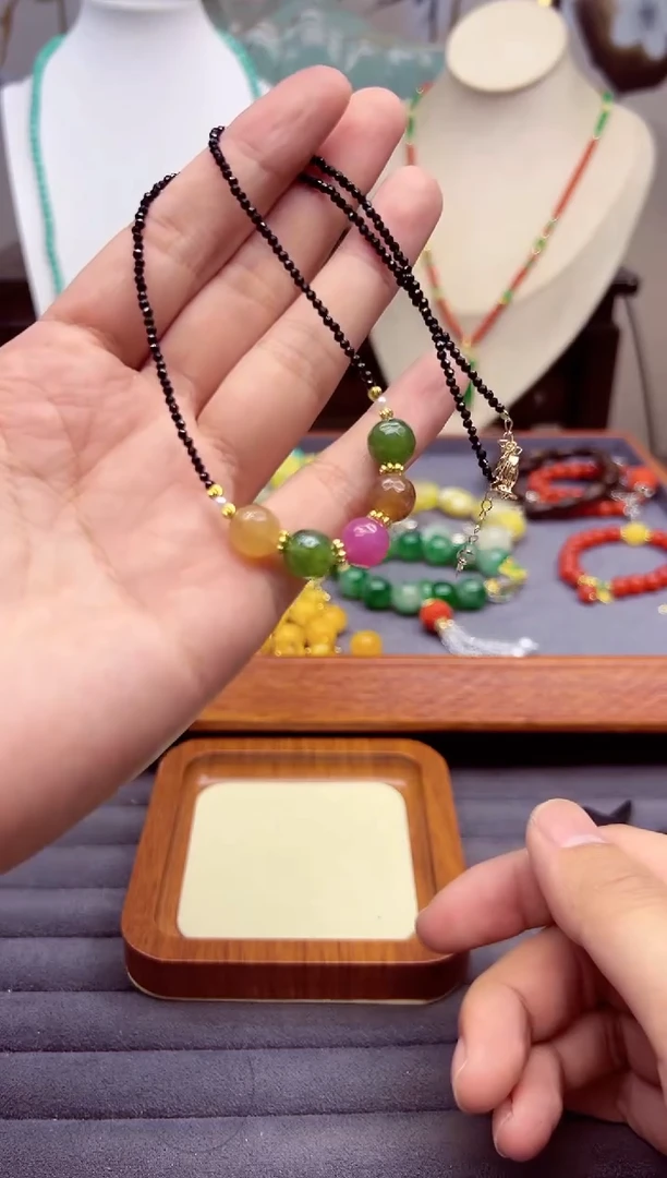 【闪购商品】碧玺颈饰14K金镶嵌x298````````