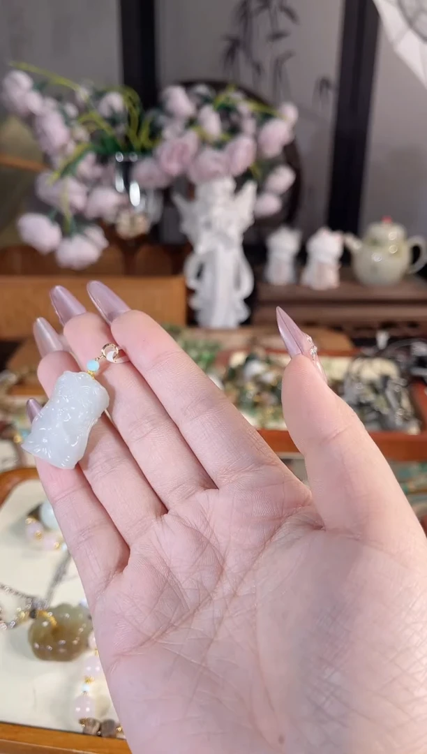 吊坠(不含链)银S925镶嵌和田玉多样性发其一