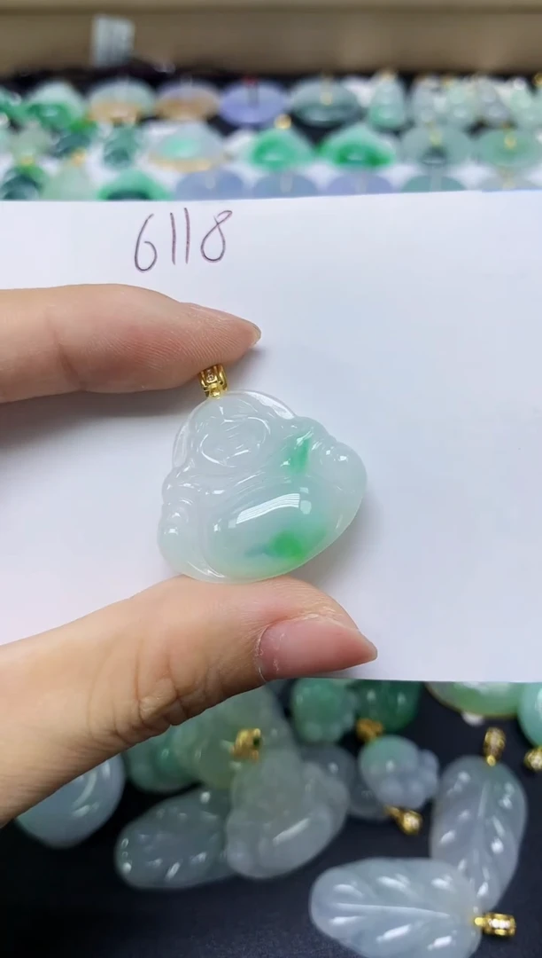 翡翠未镶嵌颈饰天然缅甸翡翠A货