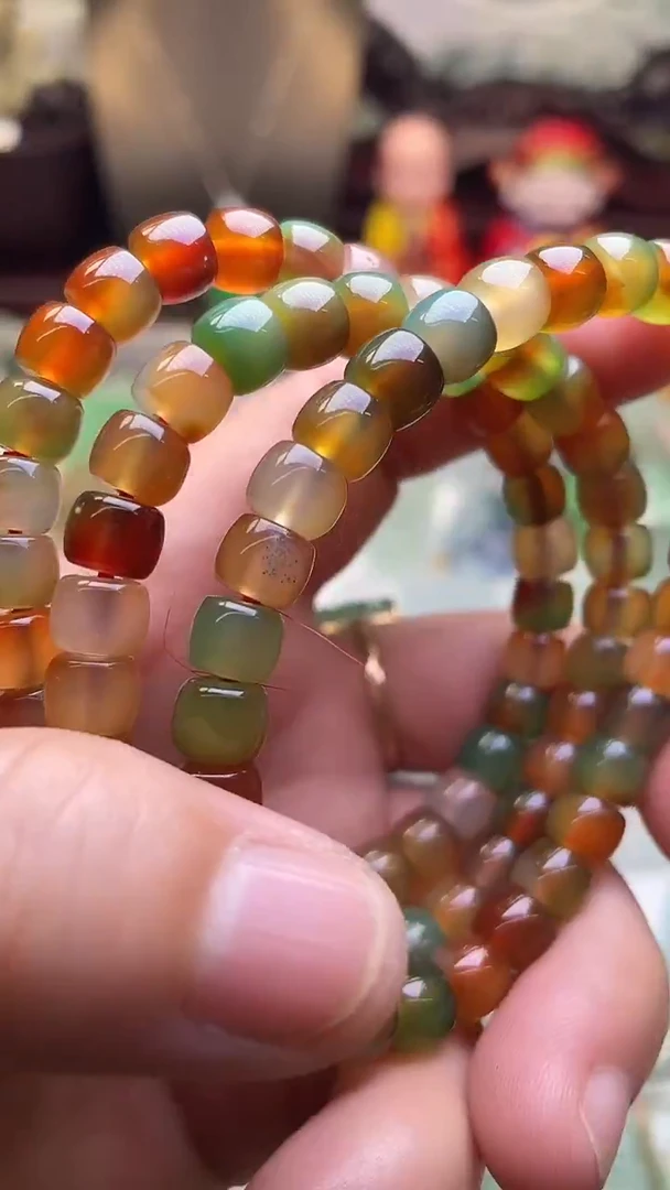 未镶嵌颈饰玛瑙/玉髓串随机发一