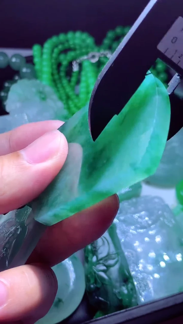 未镶嵌定制翡翠肚****#翡翠毛货定制