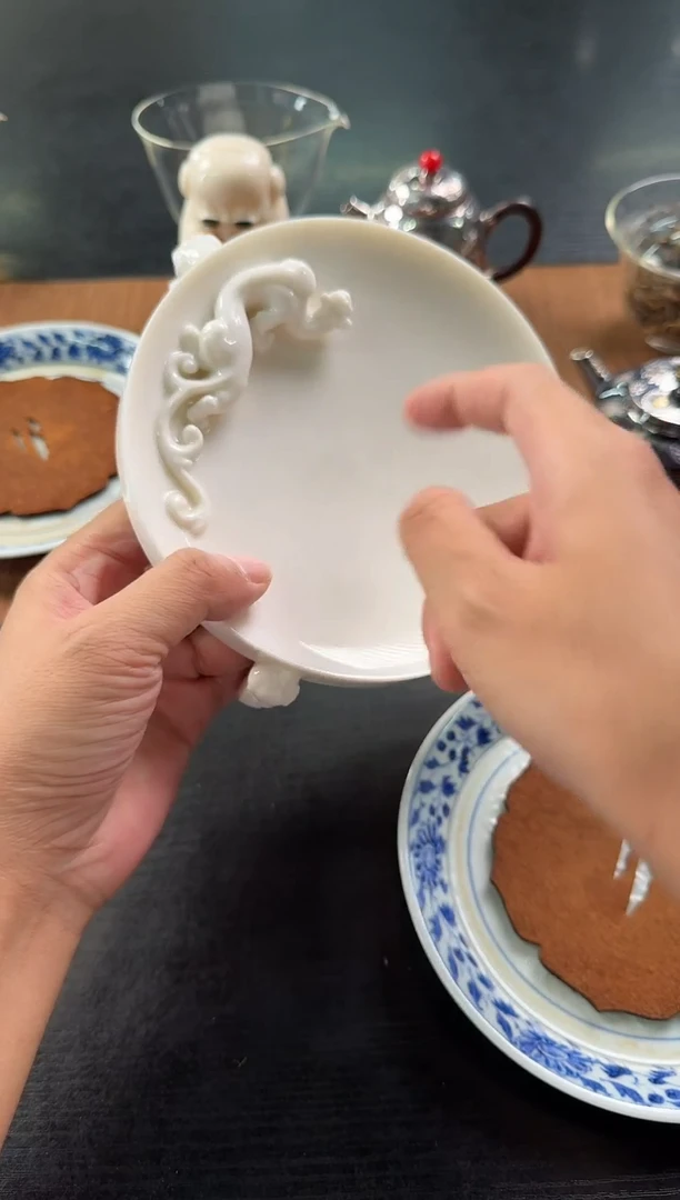 -克?三足壶承-----------