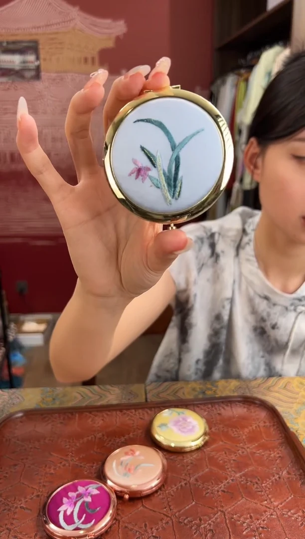 刺绣新款苏绣纯手工刺绣小镜子
