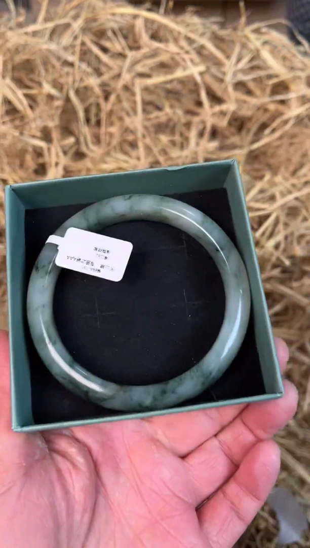 未镶嵌手镯石英质玉A-701