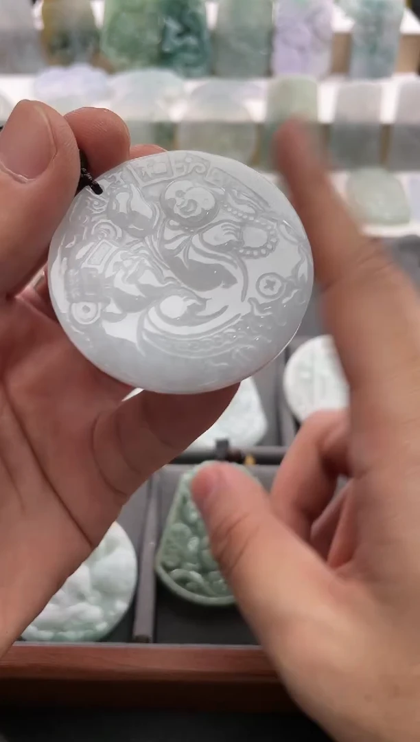 【闪购商品】翡翠颈饰未镶嵌..../2/15/ 32