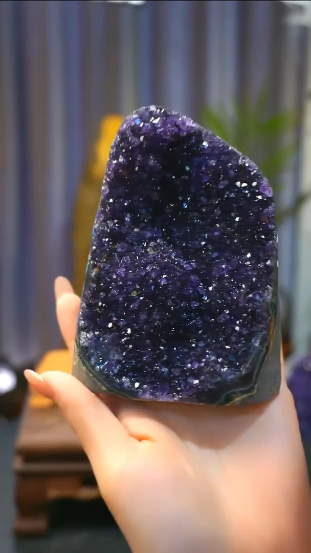 石材精品矿物晶体摆件