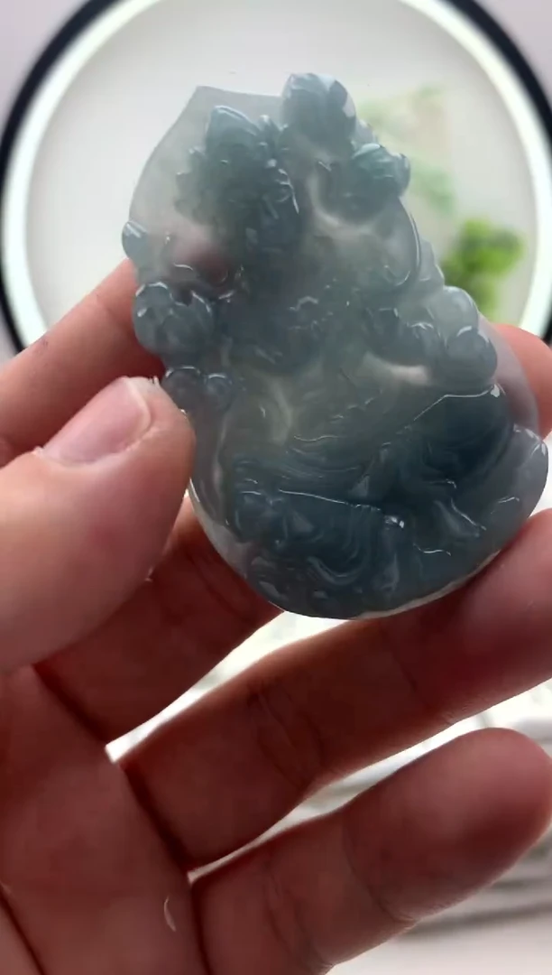 翡翠未镶嵌颈饰观音22