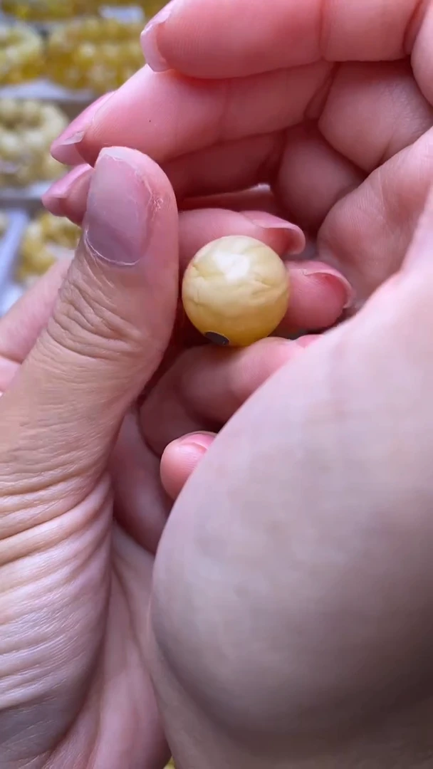 未镶嵌蜜蜡裸石葵.9