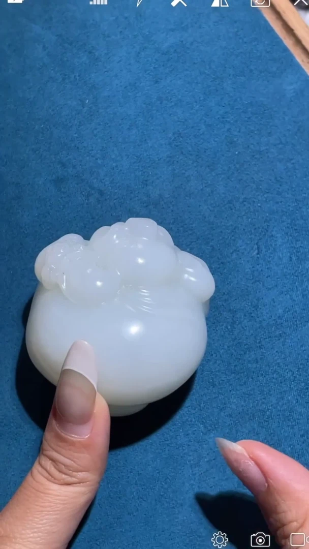 【闪购商品】和田玉XY未镶嵌哼哼来财 手把件