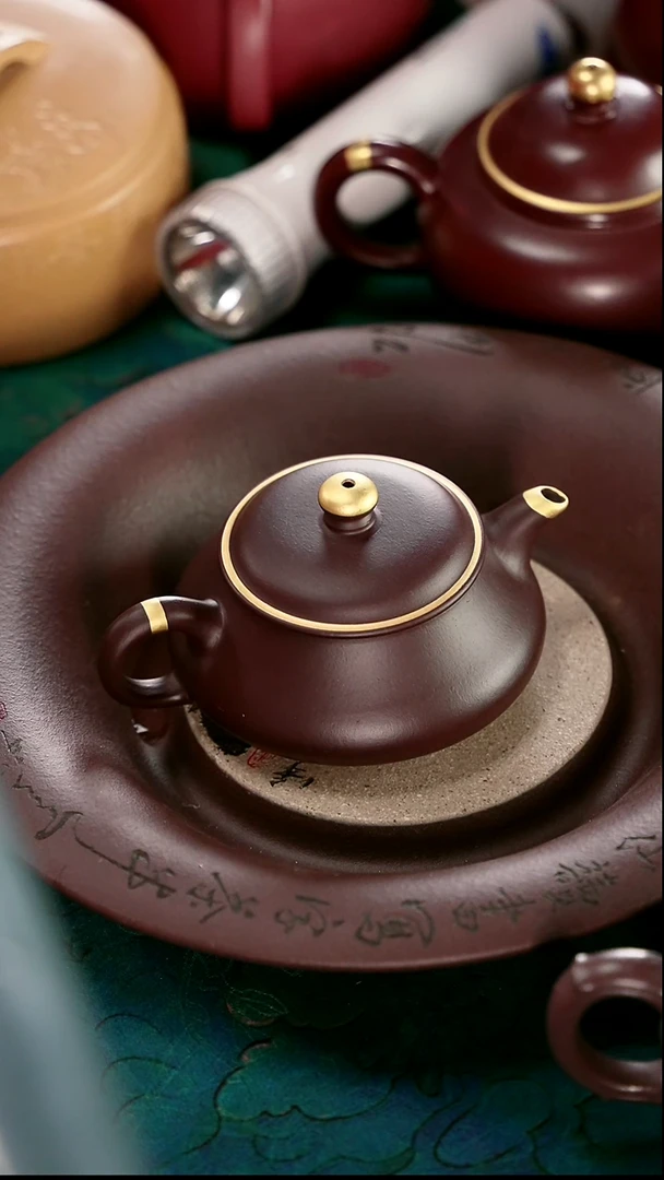 茶壶紫砂四号井茄皮紫泥描金小明炉