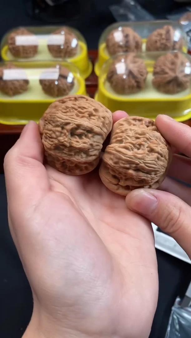 把件文玩核桃白狮子42尺c056