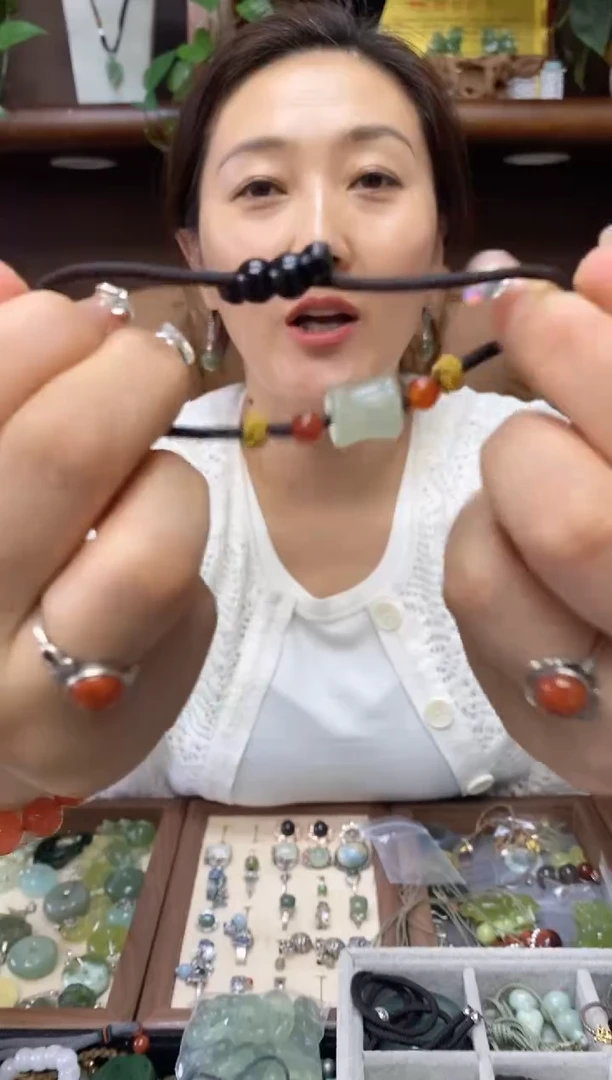 未镶嵌岫玉吊坠多样性发货其中发一