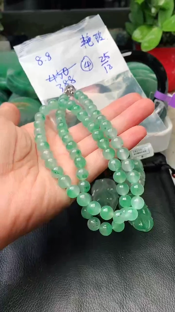 定制石英质玉（非洲翠）艳*玲项链