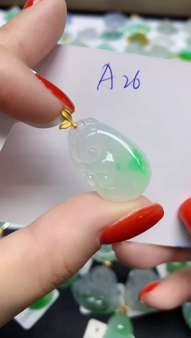 颈饰18K金镶嵌翡翠天然缅甸翡翠A货翡翠百元以上9元证书费自理