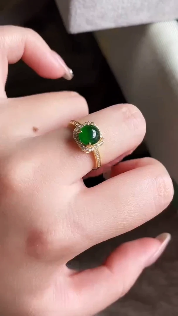 银S925镶嵌戒指翡翠70