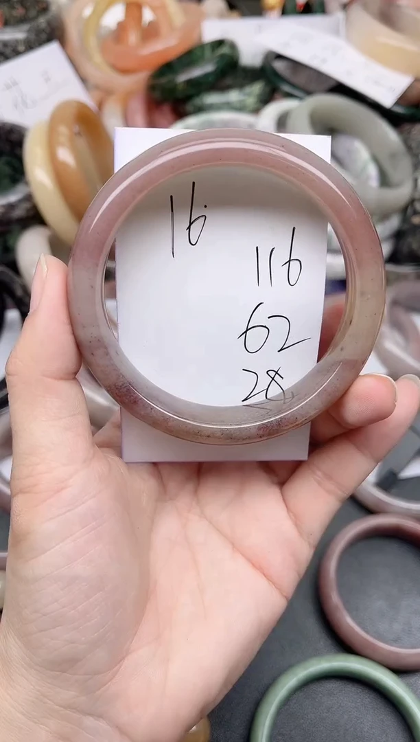 未镶嵌手镯石英质玉116