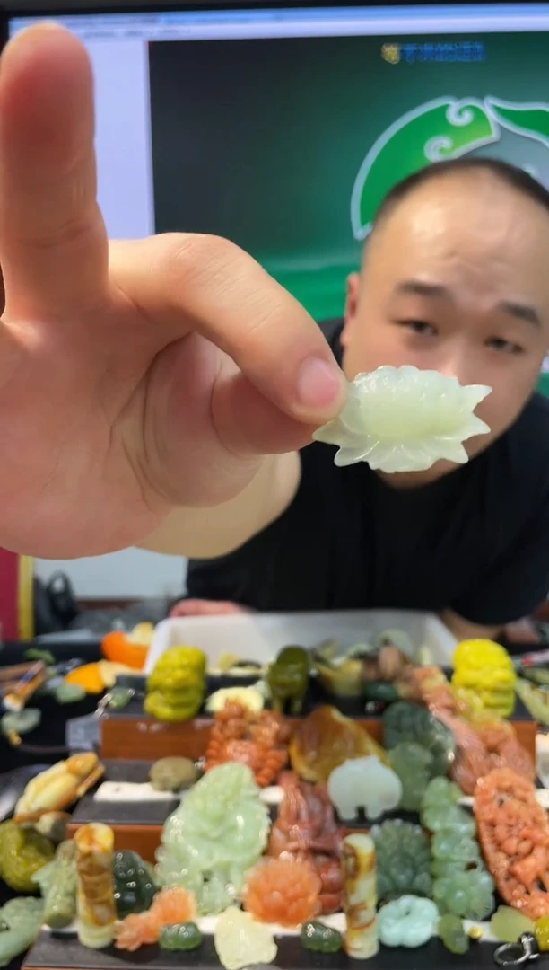 【闪购商品】岫玉吊坠未镶嵌·