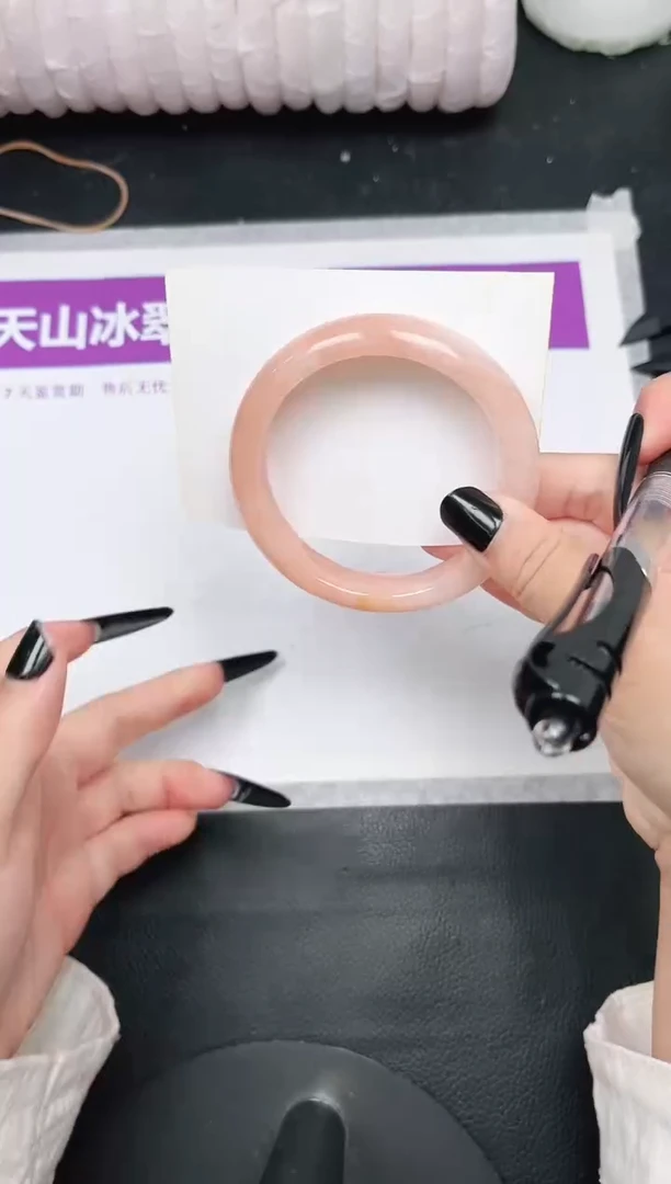 未镶嵌手镯石英质玉68-58