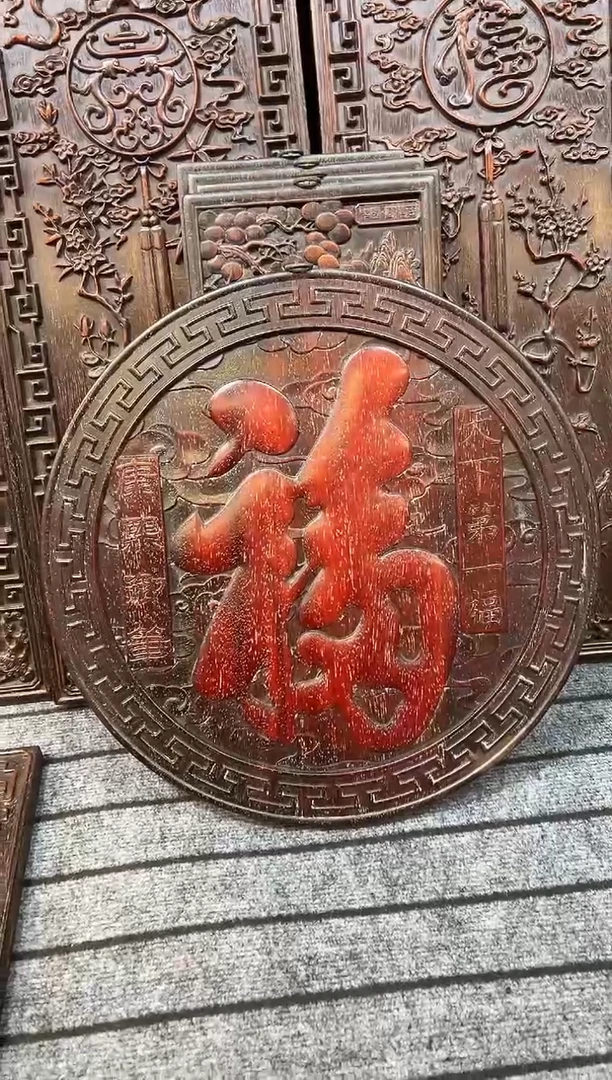 木紫檀雕刻一物一拍
