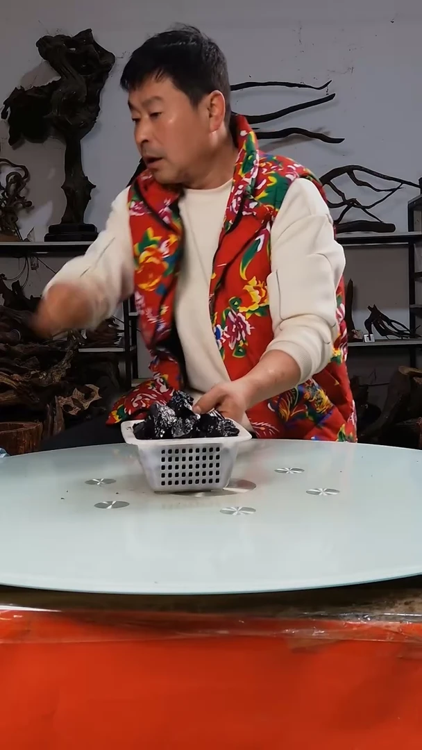 【闪购商品】木随机发货一筐黑金4斤9.9