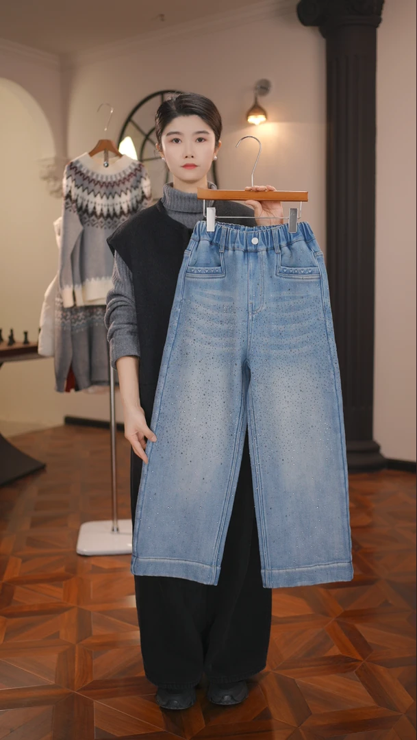 【LR】2025冬款加绒青少年女童爆款宽松直筒浅色牛仔裤百搭显瘦水洗