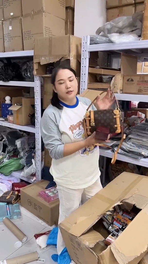 牦牛剖层皮革琪琪女包店超好看发图片款