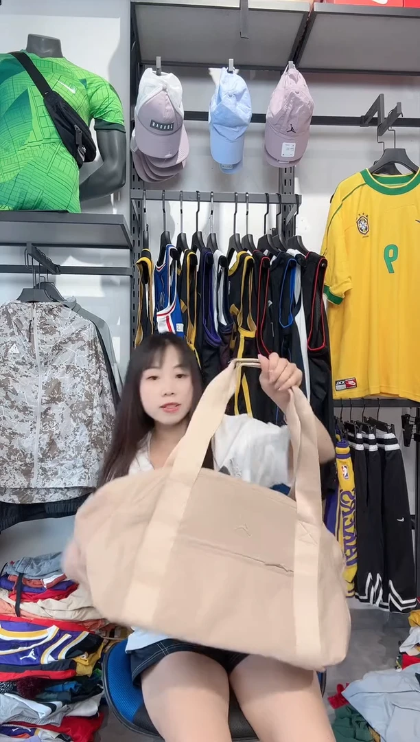 1204编码 瑕疵款以直播间过款为准 尺码