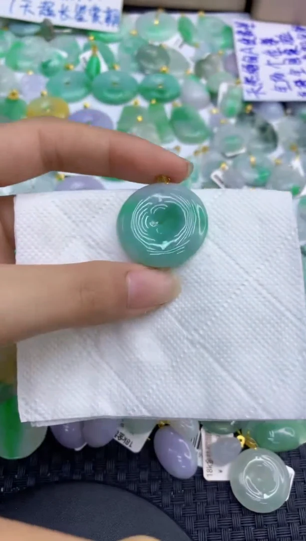 颈饰18K金镶嵌翡翠天然缅甸A货翡翠