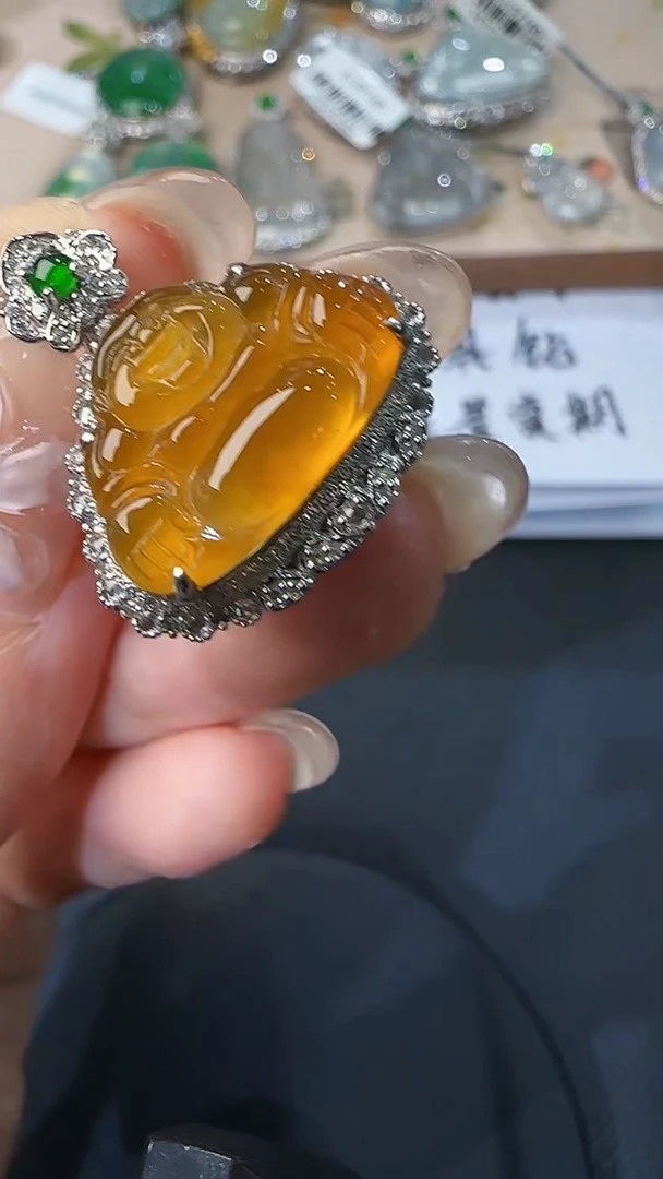 翡翠18K金镶嵌吊坠(不含链)22