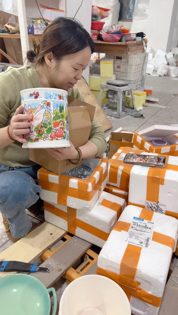 【闪购商品】碟荷兰太太-------工具桶----国王